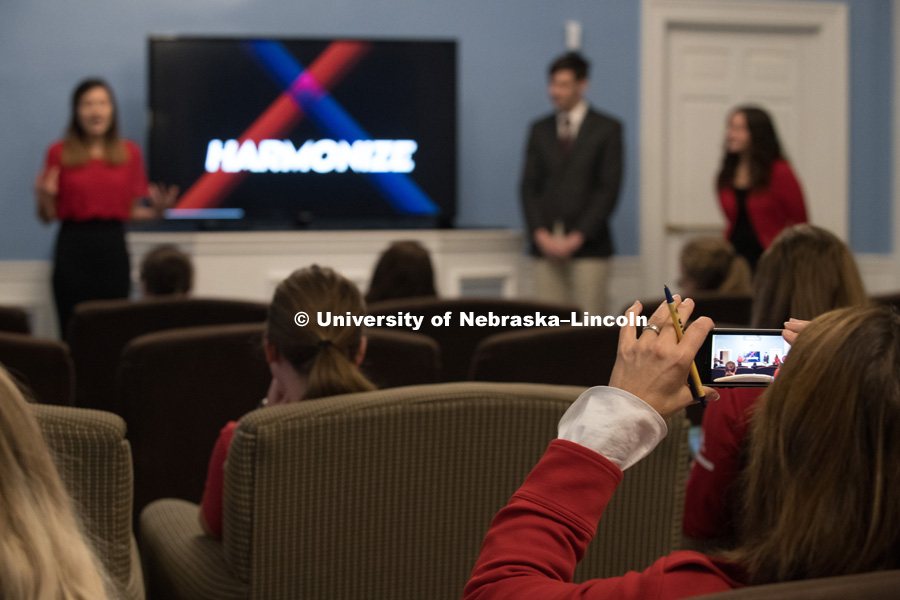 Elect to Serve, Student presentations, co-sponsored by the University Honors Program and the Center for Civic Engagement, October 19, 2018, Photo by Gregory Nathan, University Communication.